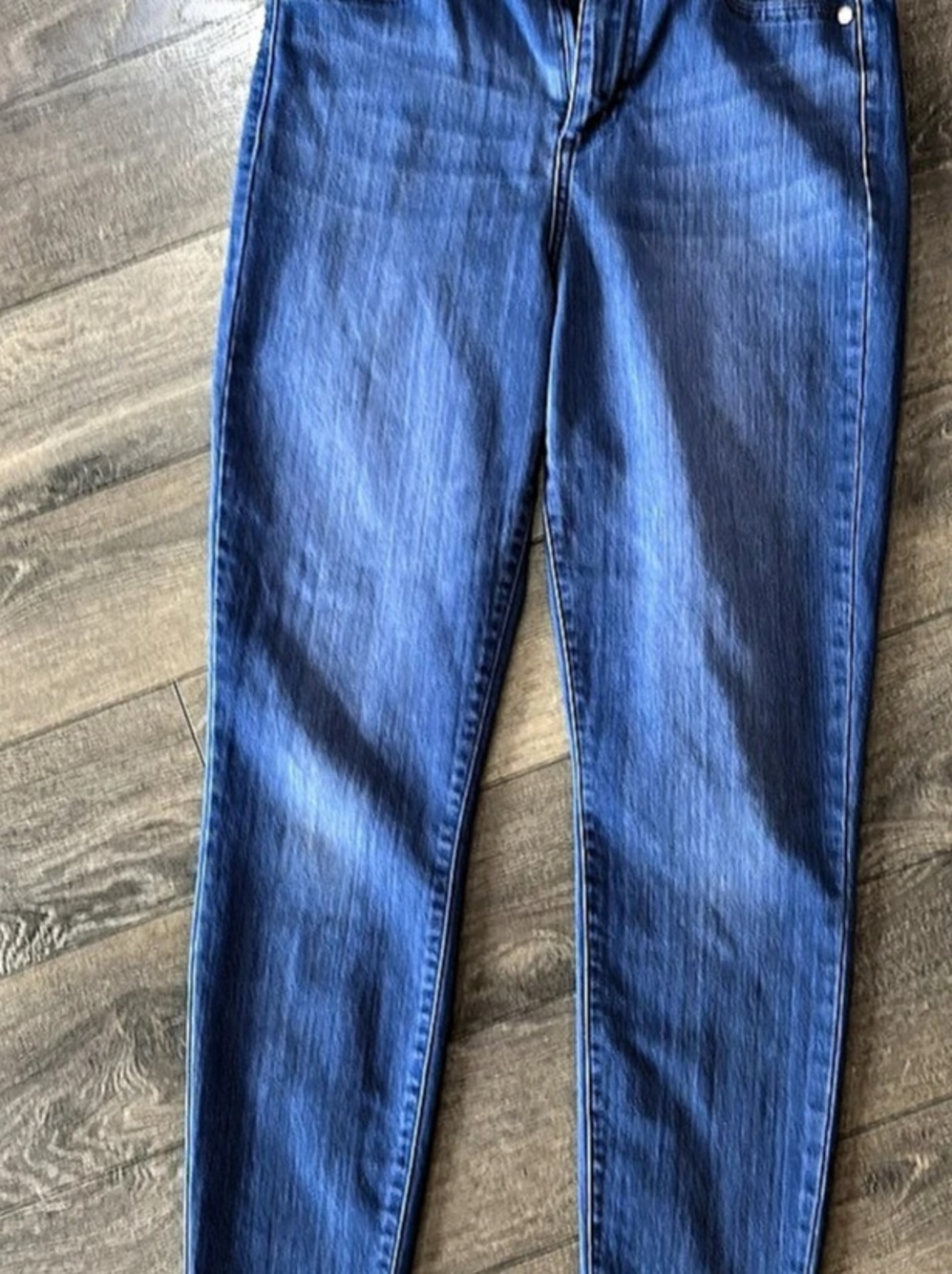 Guess Women's Blue Skinny Jeans